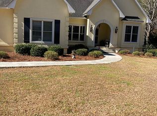 61 Pleasant Ln, Douglas, GA 31533