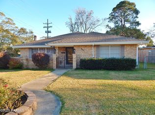 807 W 14th St, Crowley, LA 70526