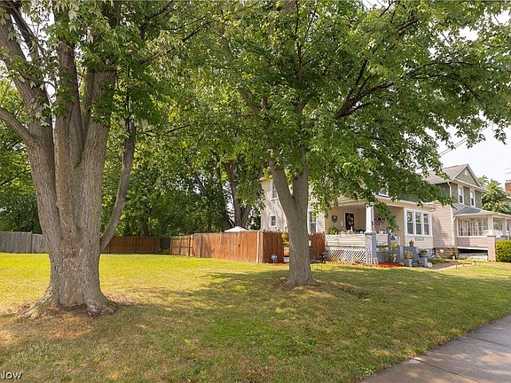 4th image of 526 Brownell Ave