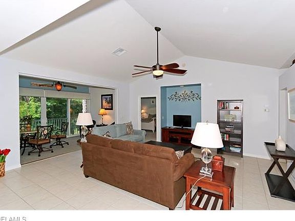4th image of 4207 Tequesta Dr #201