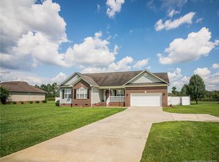 1226 W Carthage Rd, Lumberton, NC 28360