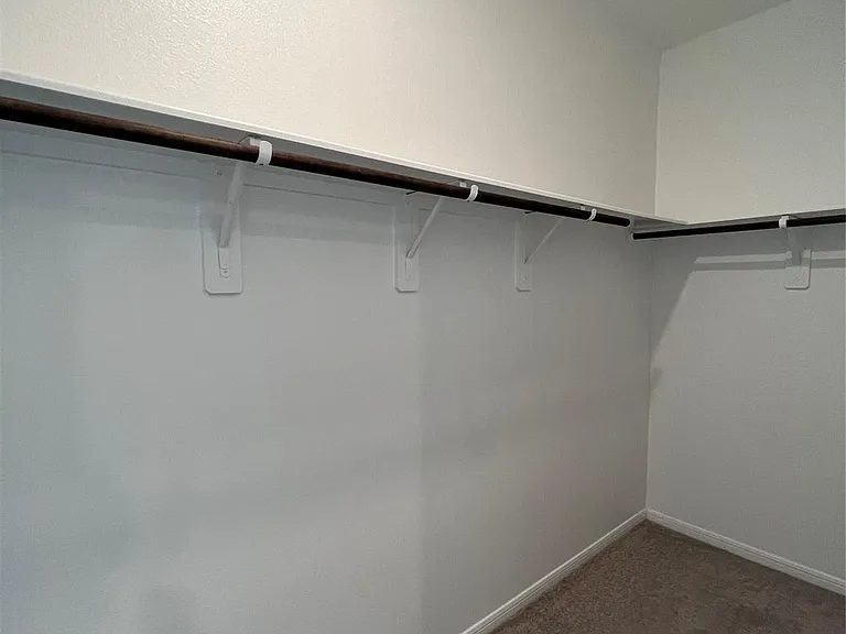 4410 Rushing Ridge Ct — Photo 23