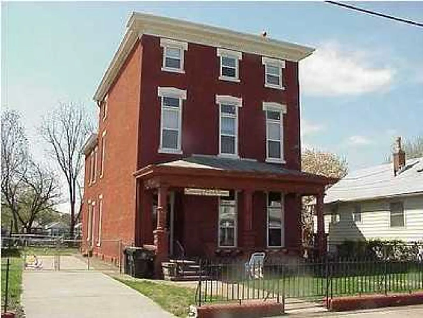 2130 Portland Ave — Photo 1