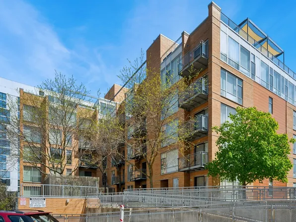 1720 Oak Ave #202, Evanston, IL 60202