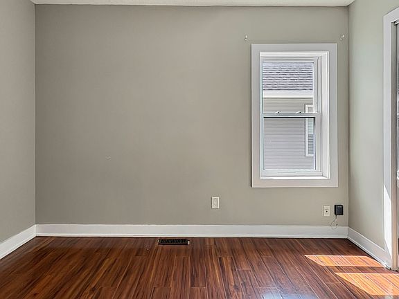 5th image of 2401 Fillmore St NE #2