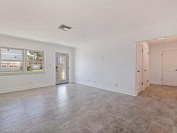 3rd image of 176 175th Ave E