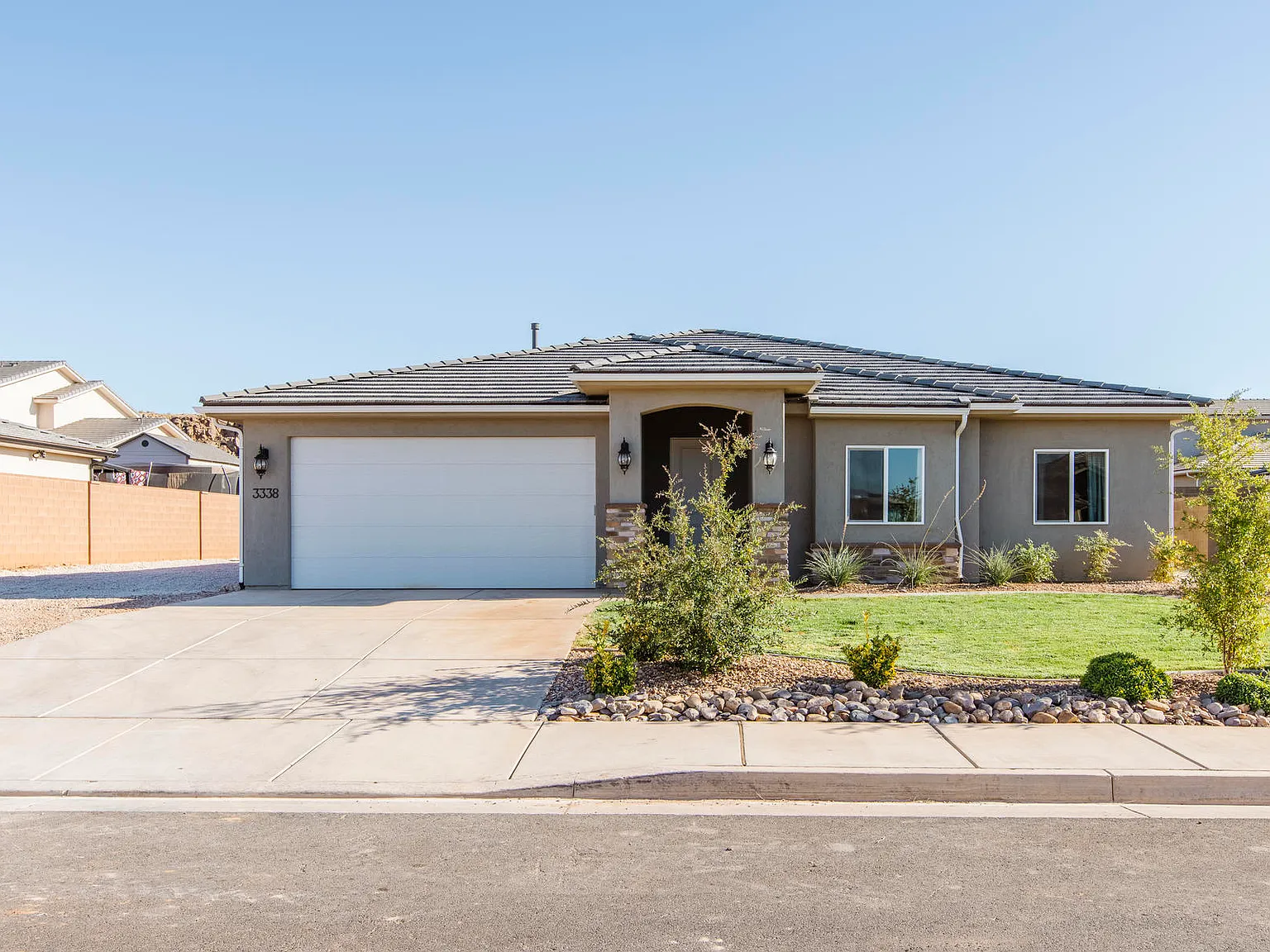 3338 E. Crimson Ridge Dr. - BH - 1 — Photo 2