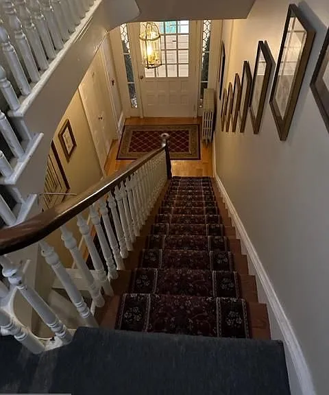 319 S Church St — Photo 2