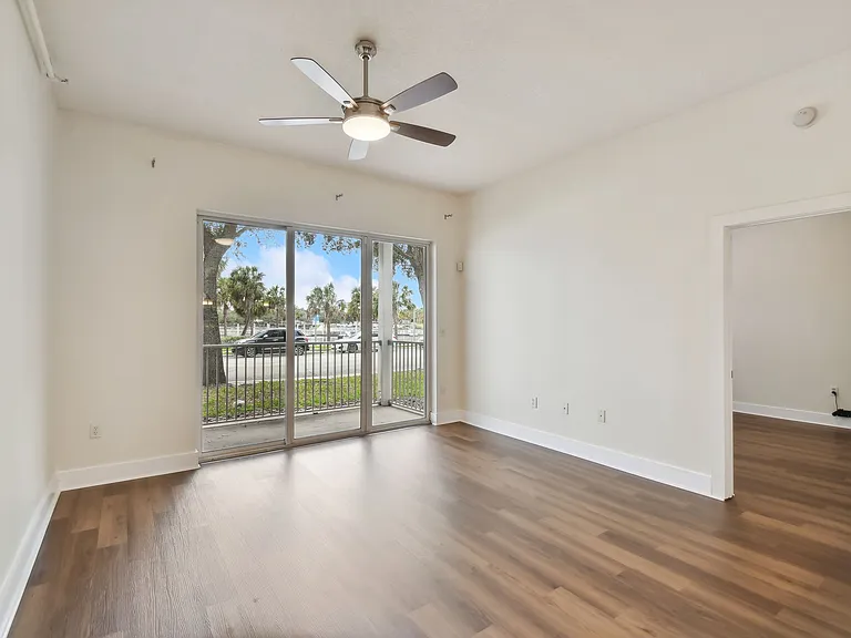 1501 Doyle Carlton Dr #109 — Photo 21