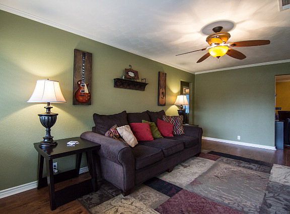 3rd image of 504 S 37th St