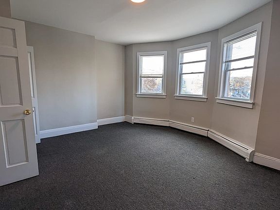 2nd image of 784 Ocean Ave #2R