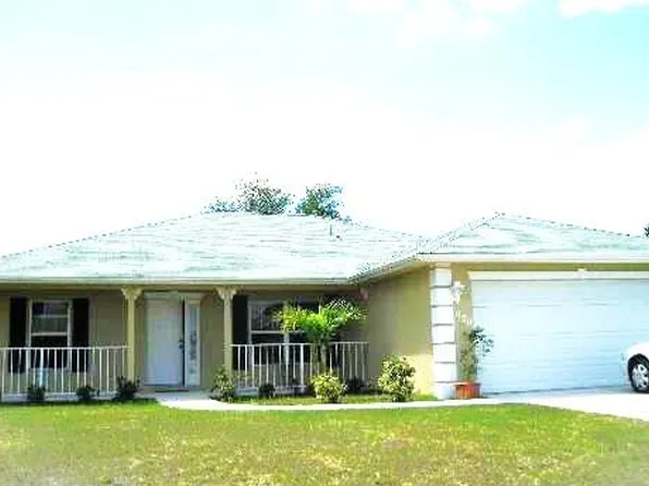 950 SW Worcester Lane, Port St Lucie, FL 34953