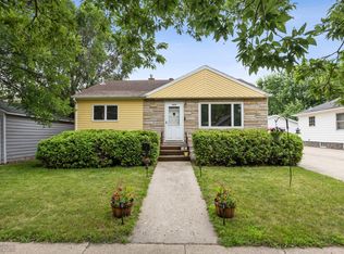 1610 2nd Ave S, Fargo, ND 58103