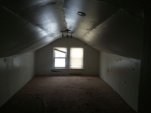3rd image of 2107 S 6th Ave