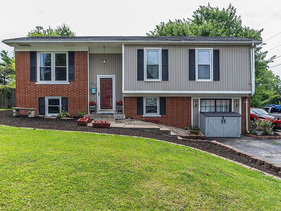 1st image of 203 Esperanza Dr