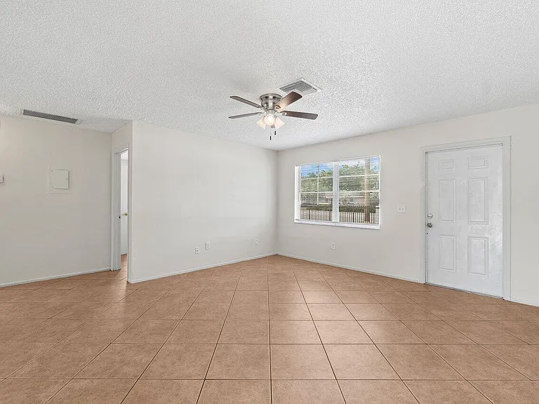 4764 Gulfstream Rd — Photo 7