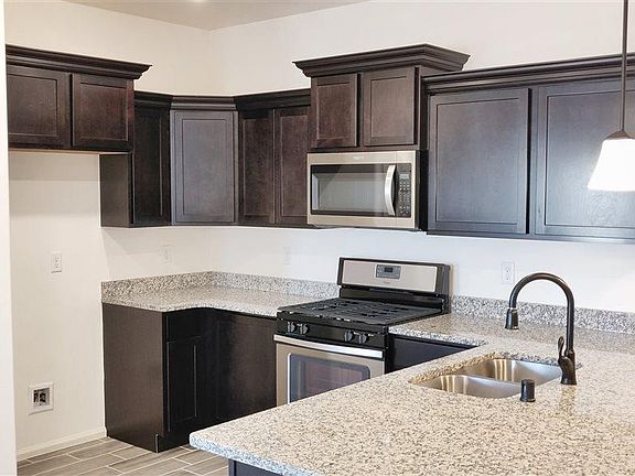 3rd image of 5439 Sombra Azul St