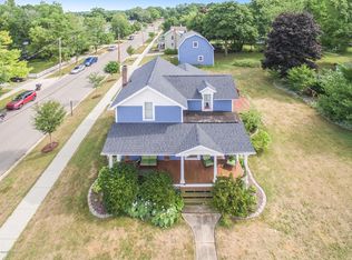 98 E Sharp St, Hillsdale, MI