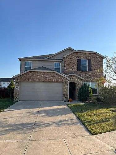 1806 Aslynn Cir Photo 1