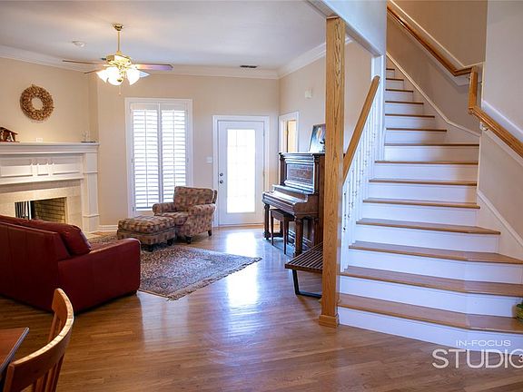 2nd image of 1409 Kingwood Cir