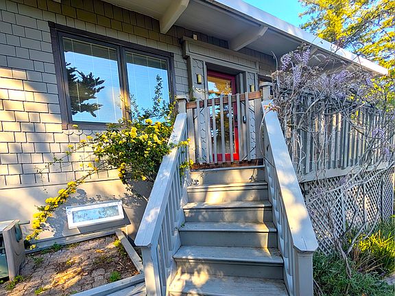 3rd image of 6959 Sayre Dr