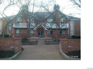 21 Country Club Ter, Saint Louis, MO