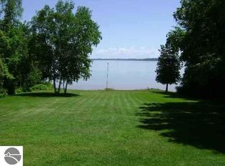 6803 SW West Bay Shore Dr, Traverse City, MI 49684