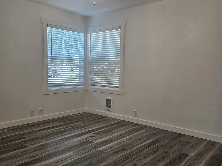8708 SE 32nd Ave — Photo 8