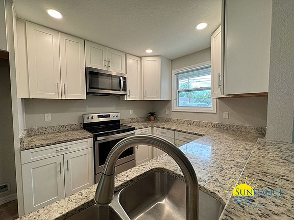3rd image of 509 Marlowe Dr
