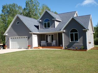 1263 E Curtis Rd, Hope, MI 48628