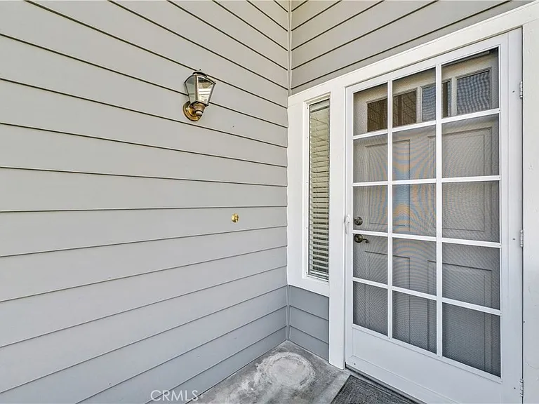64 Willowood — Photo 3
