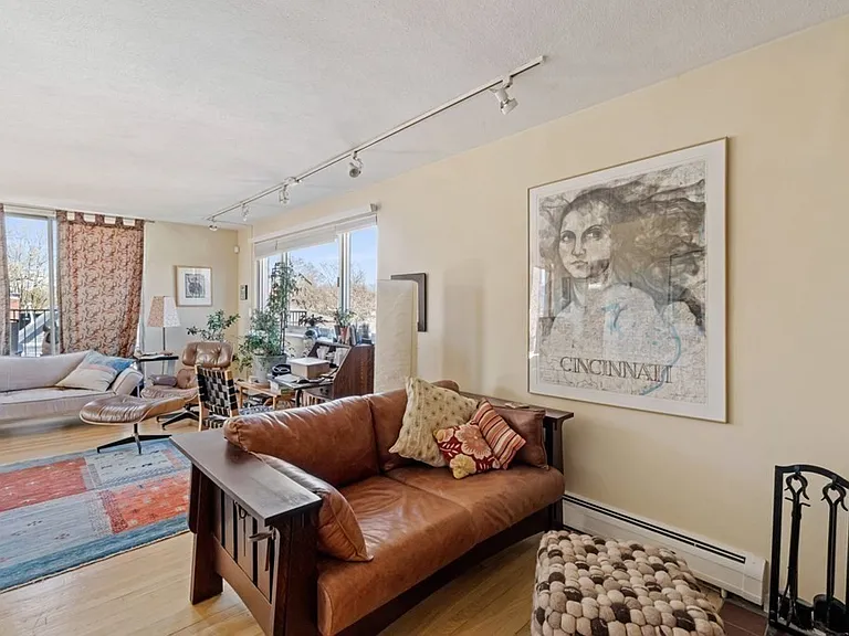 76 Garfield St #9 — Photo 4