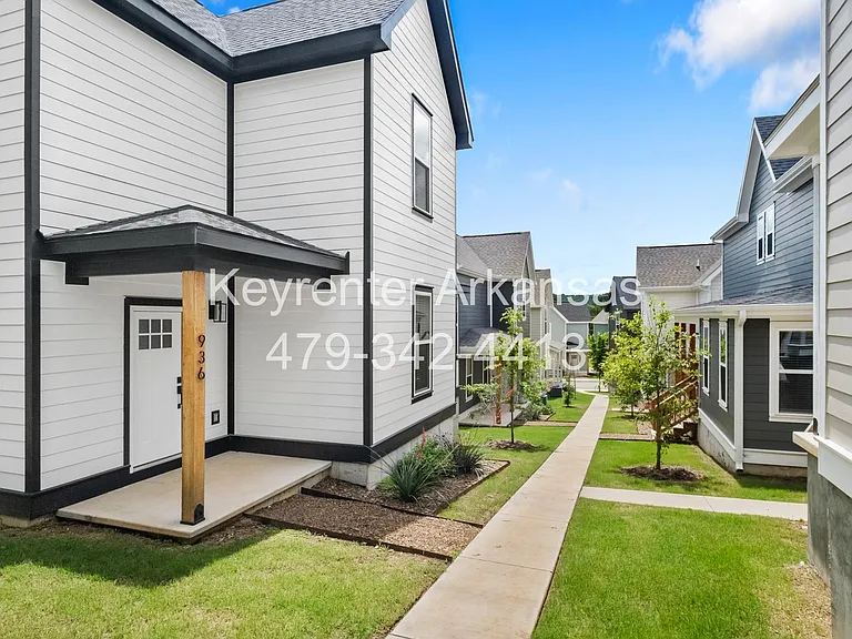 936 S Wichita Ave — Photo 4