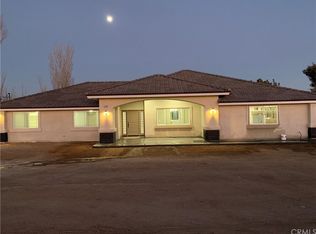 7469 Redwood Ave, Hesperia, CA 92345