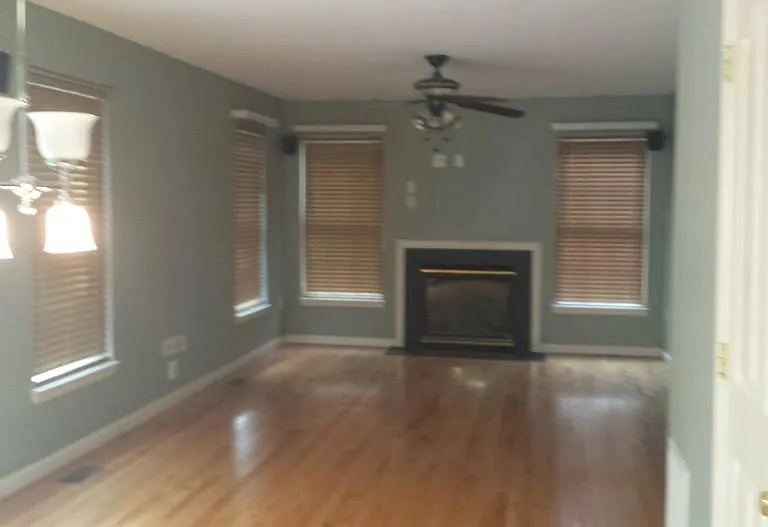 358 Fairfield Dr — Photo 4