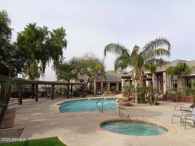 1 bed, 1.0 bath, 761 sqft, $1,325 — Photo 4