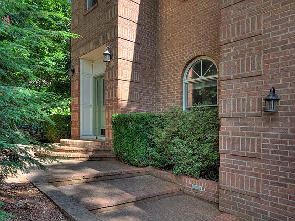 4th image of 8409 High Lark Ln