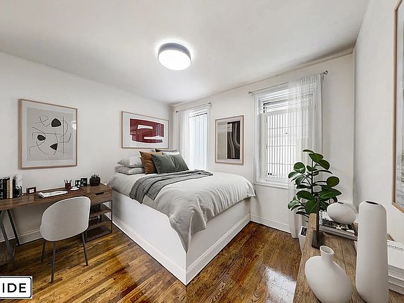 3rd image of 311 E 25th St #1FF