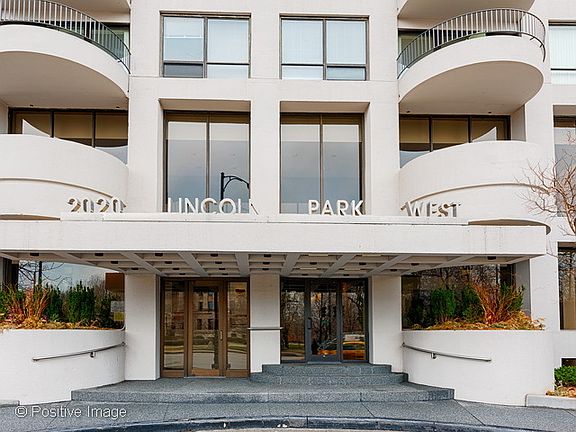 2nd image of 2020 N Lincoln Park W APT 25M