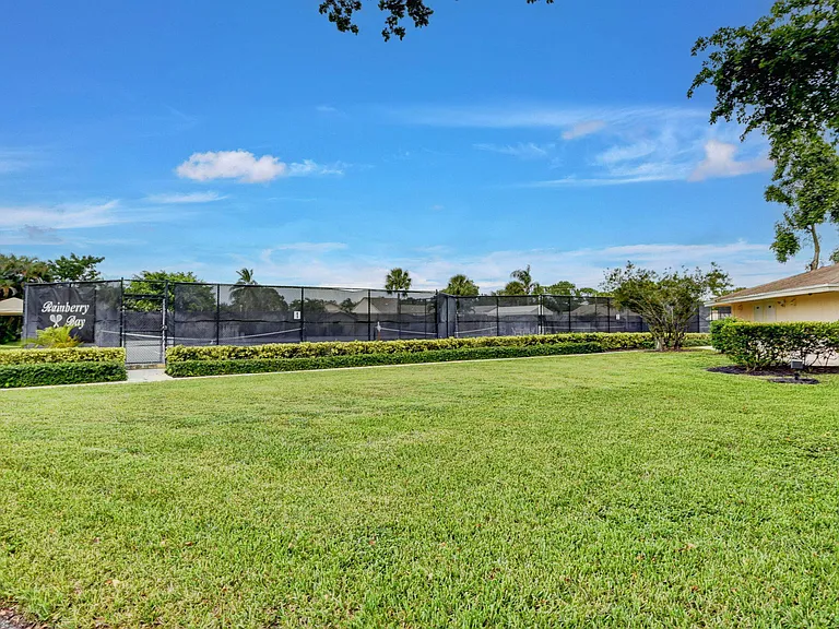 717 NW 29th Ave #B — Photo 46