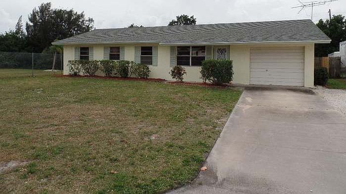 1st image of 1744 NE 24th St