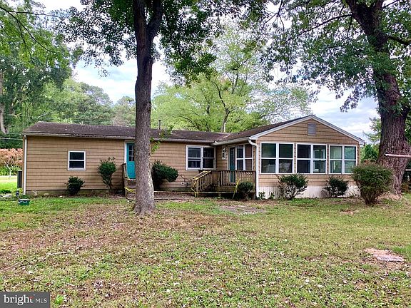 4th image of 31105 Stevens Ln
