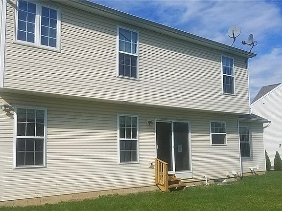 4th image of 43 Cross Country Dr #1