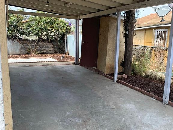 4th image of 2720 Granger Ave