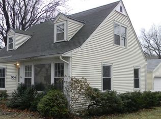 504 S Alfred Ave, Elgin, IL 60123