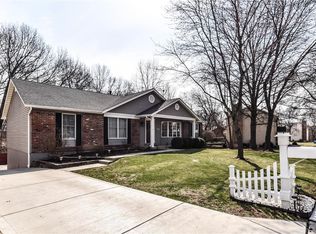 104 N Biddeford Ct, Saint Charles, MO 63304