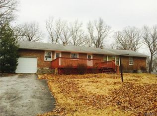 1525 Donover Ln, Festus, MO 63028