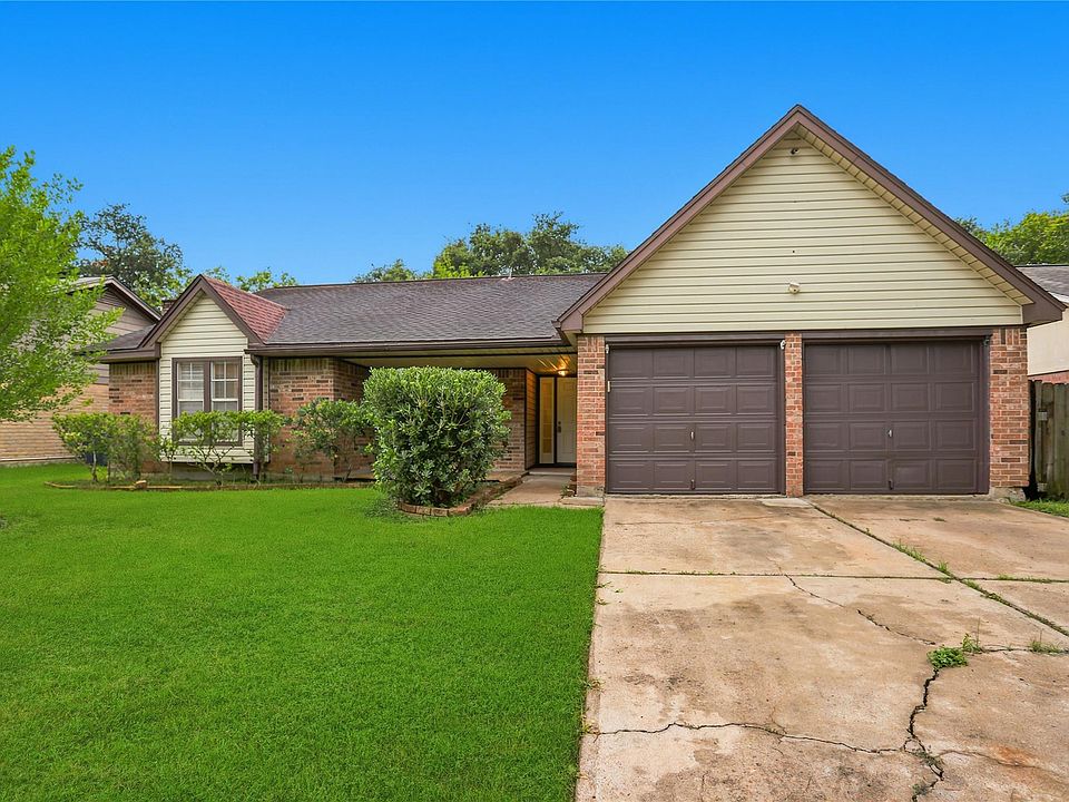 1st image of 22423 Deville Dr