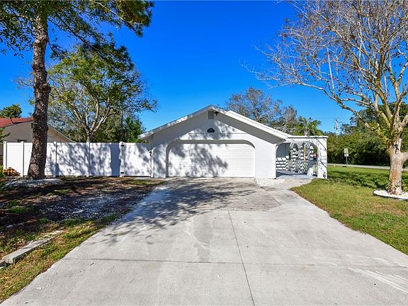 3rd image of 3761 Nogales Dr
