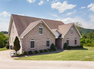 108 Oak View Dr W, Brush Creek, TN 38547